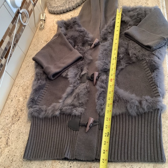 Gray Rabbit Fur and Knit Hooded Sweater Size XL by Dolce Cabo - Picture 13 of 14